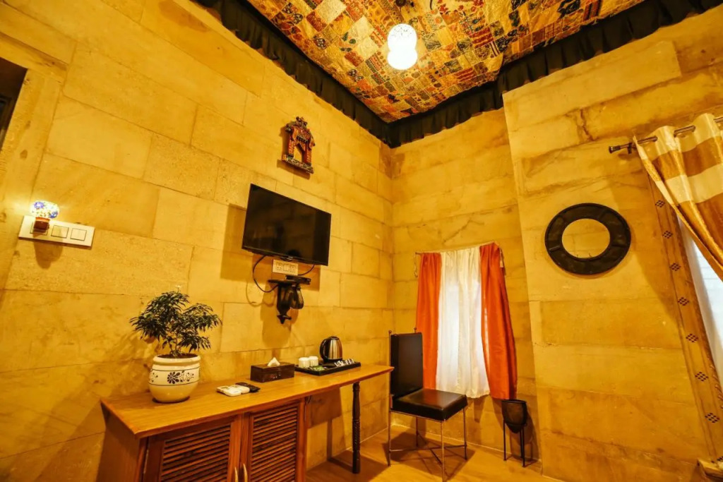 Garh Meera - A Sensational Boutique Hotel
