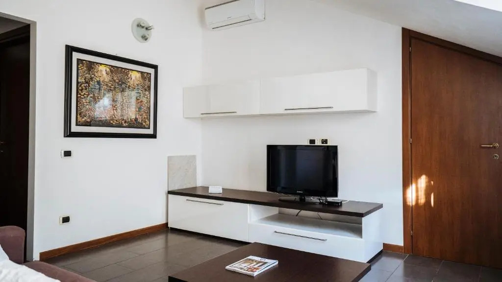 Viale Hambury 51