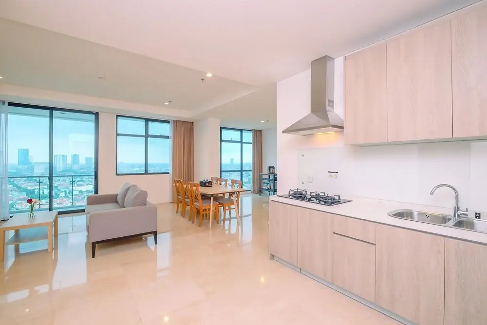 Spacious and Nice 3BR Apartment at Veranda Residence Puri