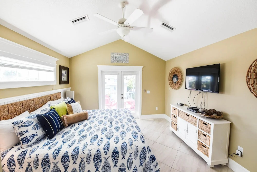 Bermuda Bay Apartment 5