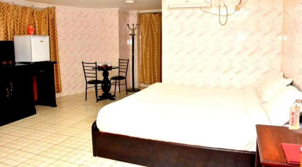 Sann Shwin Hotel