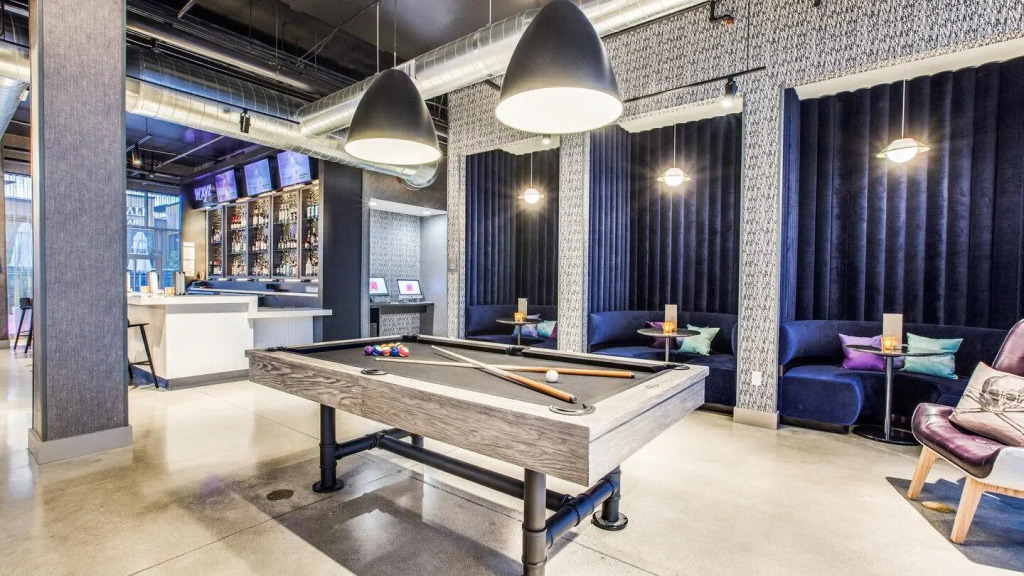 Aloft Dallas Arlington Entertainment District