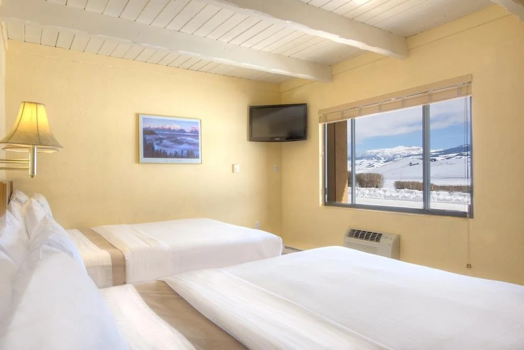 Elk Refuge Inn