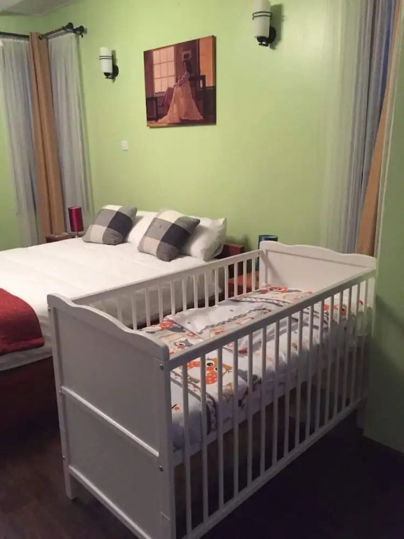 Huku Qwetu C5 City Breeze Apartment