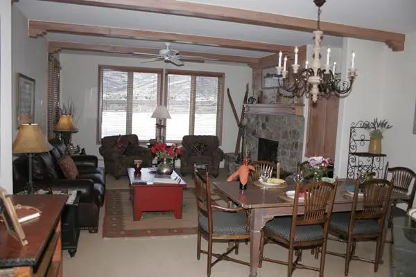 Seasons Lodge at Arrowhead: Beaver Creek Condo!