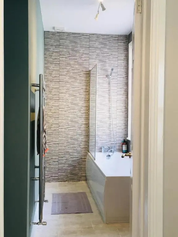 Bright Apartment in the Heart of St Leonards
