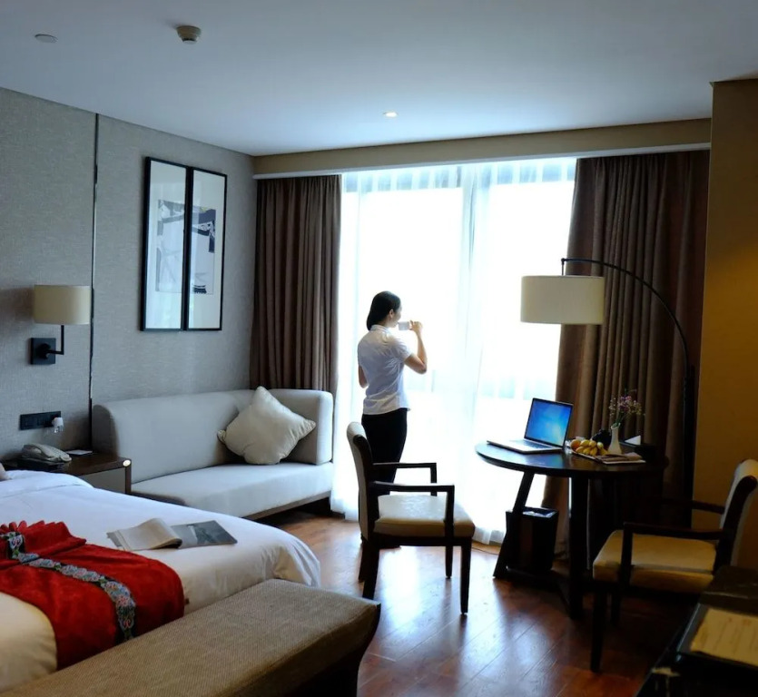 Chengdu E Hotel