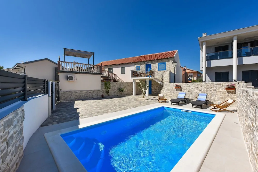 Villa Mediteran ZadarVillas