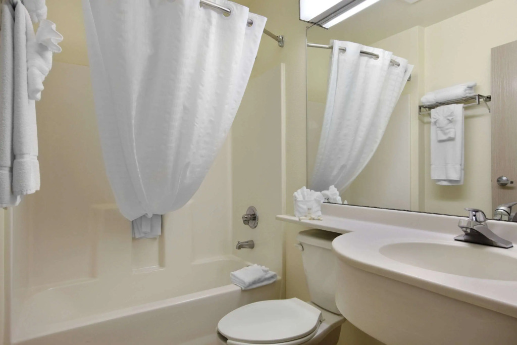 Microtel Inn & Suites by Wyndham Palm Coast I-95