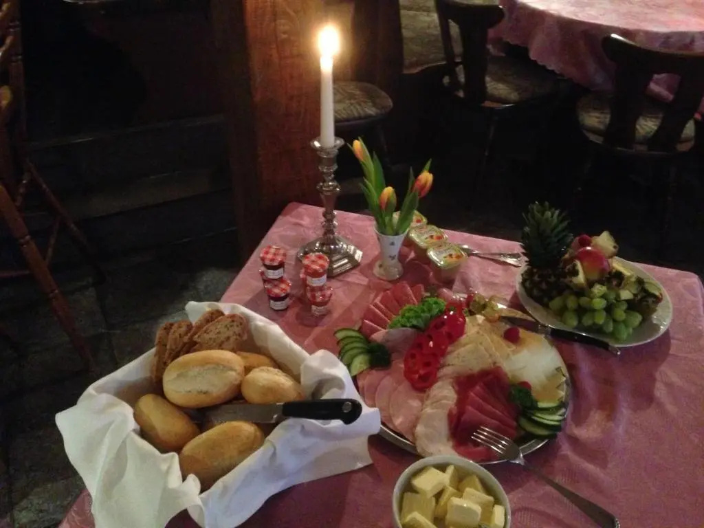 Gasthof & Pension Zum Saalestrand
