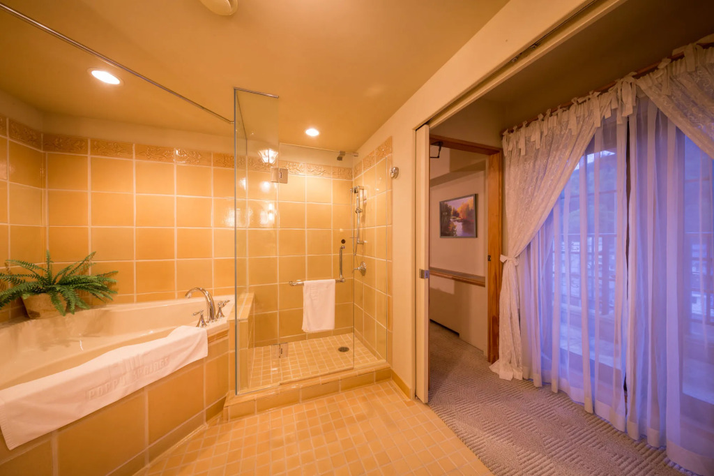 Poppy Springs Resort & Spa