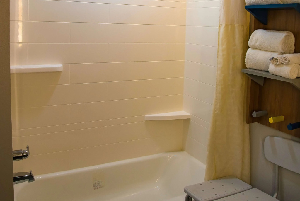 Microtel Inn & Suites by Wyndham Daphne