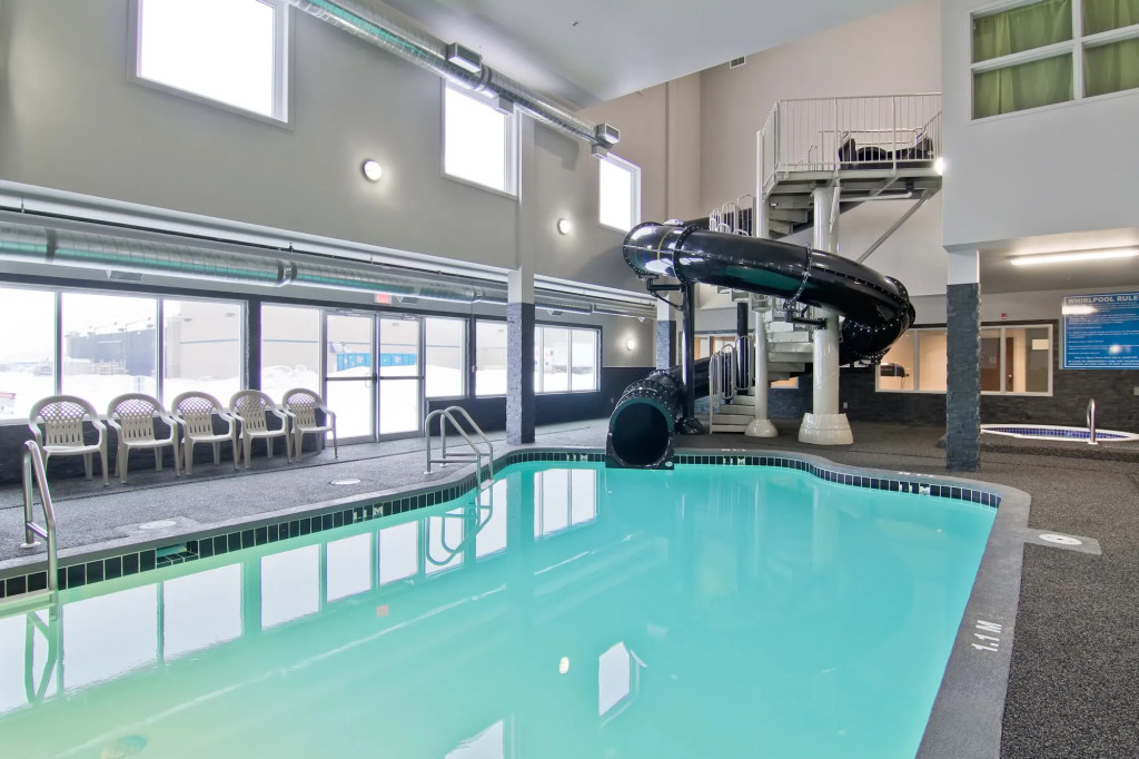Home Inn & Suites Regina Airport
