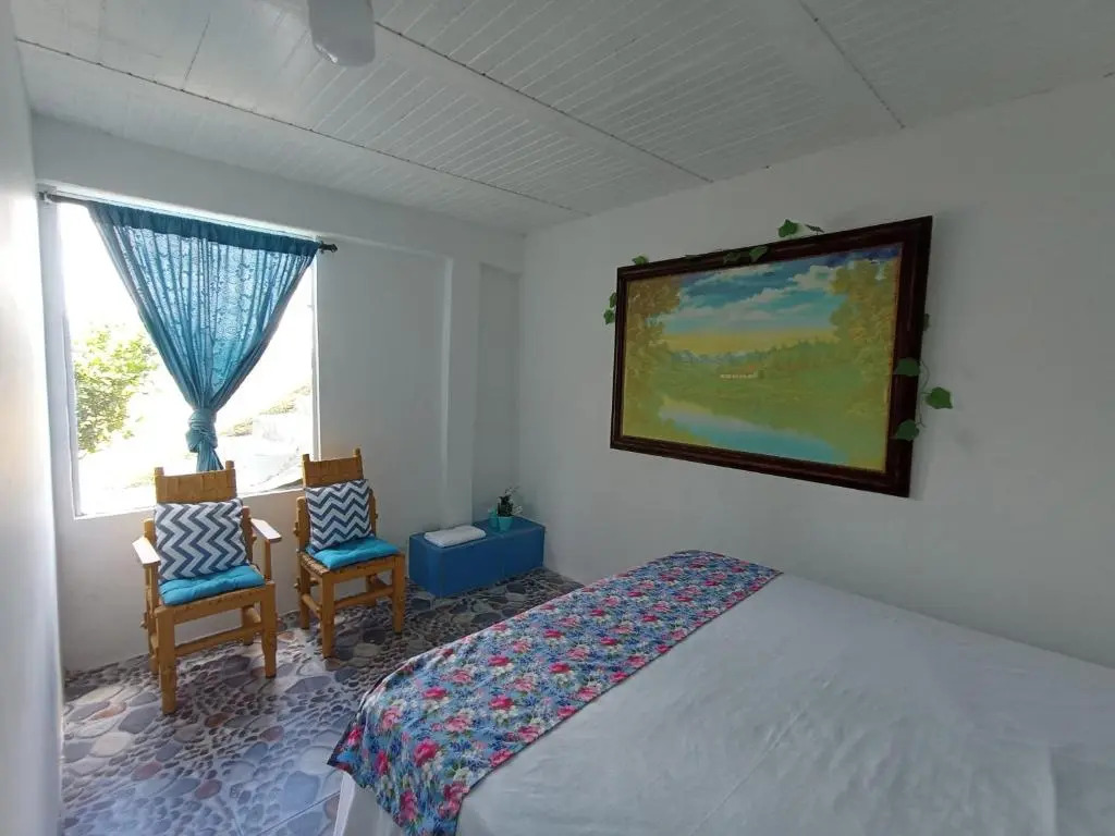 Paradise Lake Hotel