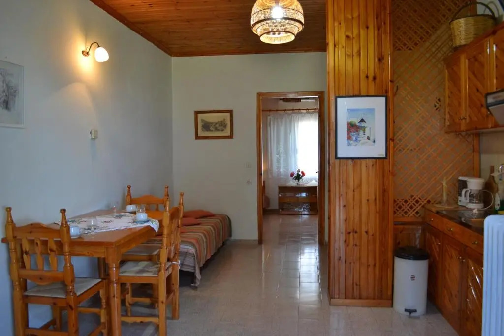 Dimitras House