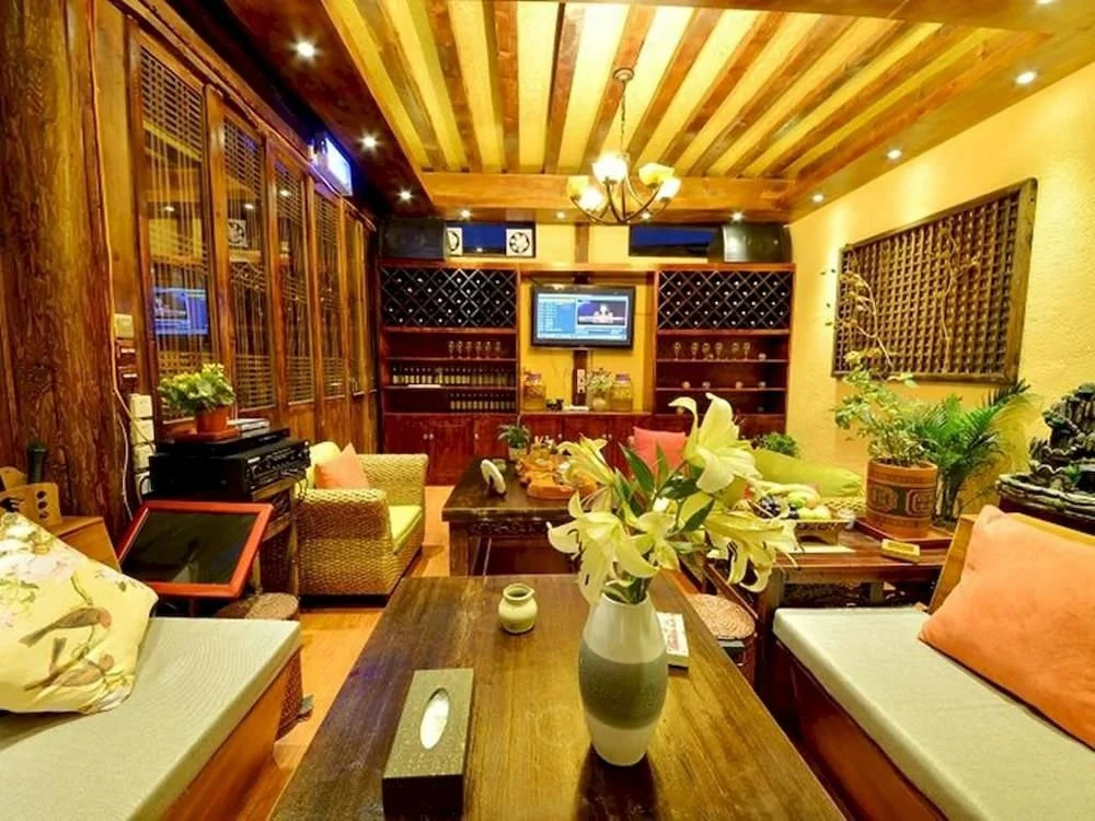Lijiang Flowers Lanting Boutique Resort Inn
