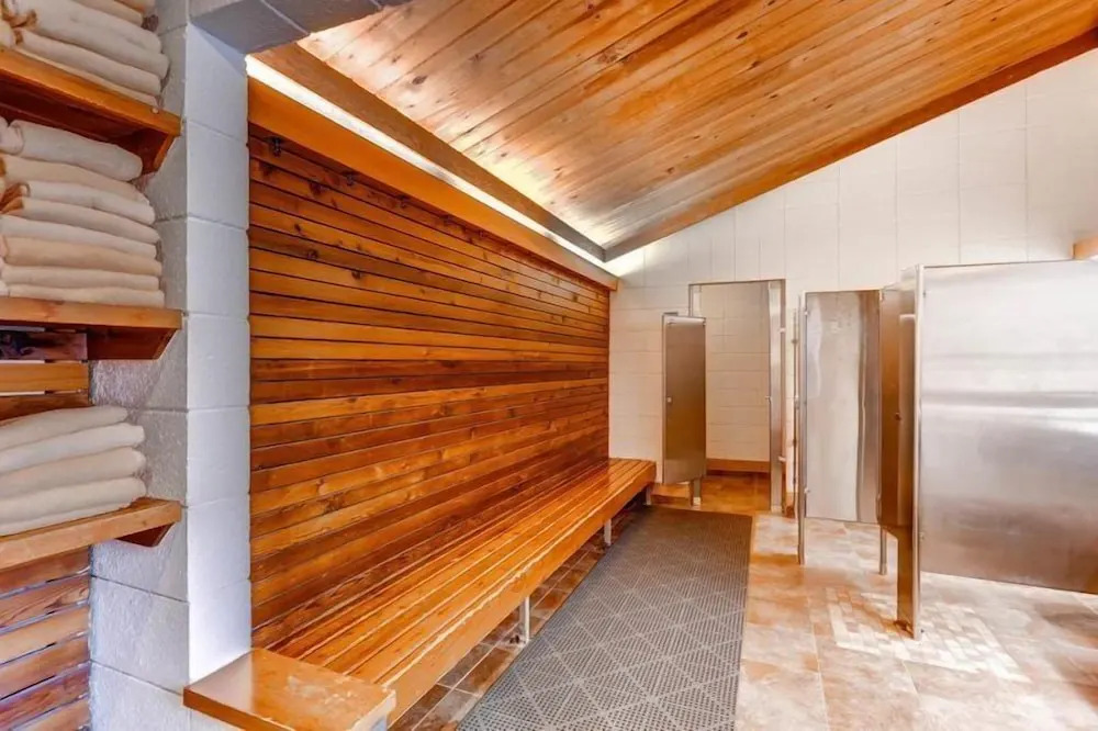 2 Bedroom Condo In West Keystone Near Lakeside Village