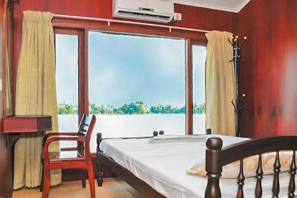 GuestHouser 1 BR Houseboat ee6e