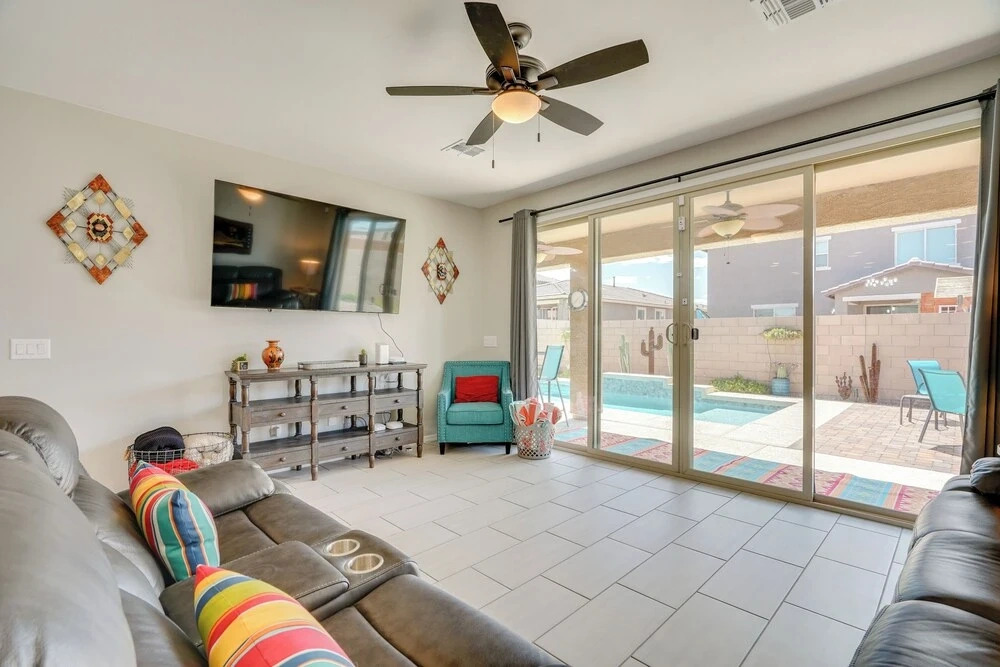 Lovely Tucson Home w/ Private Pool & Fire Pit!