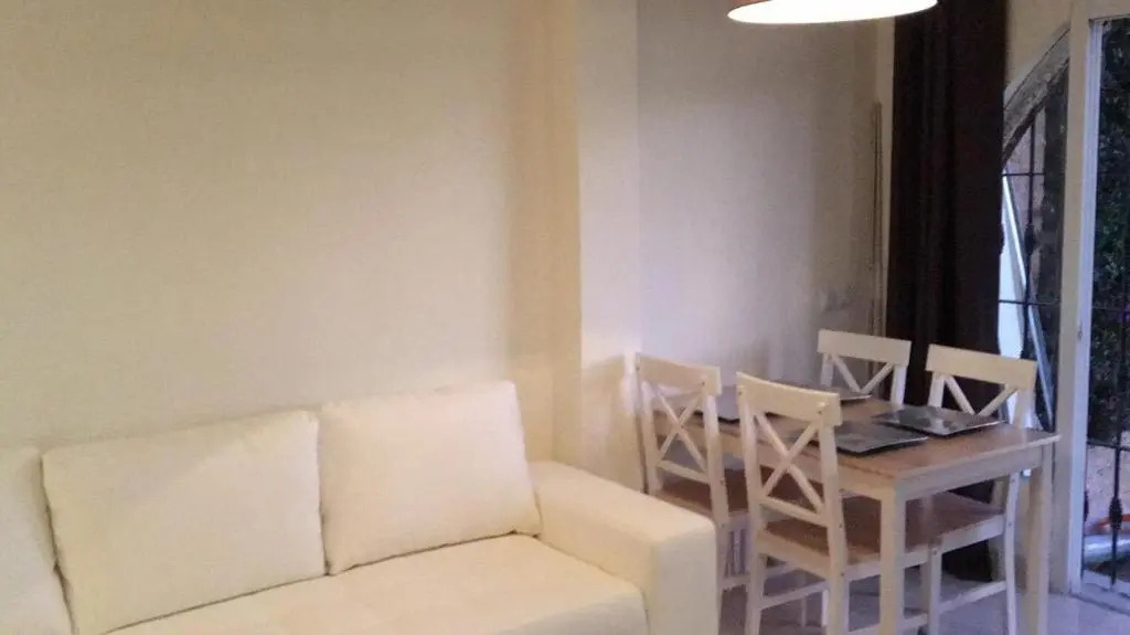 Beach Bungalow Port,free parking