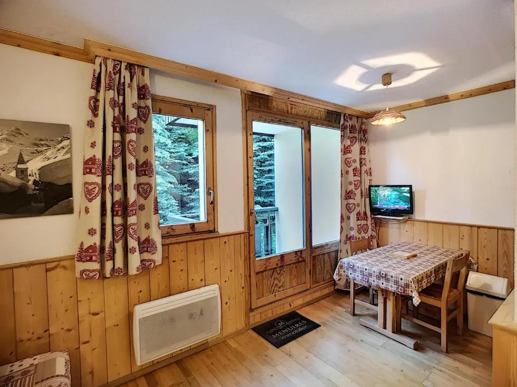 Appartement Les Menuires, 1 pièce, 2 personnes - FR-1-178-180