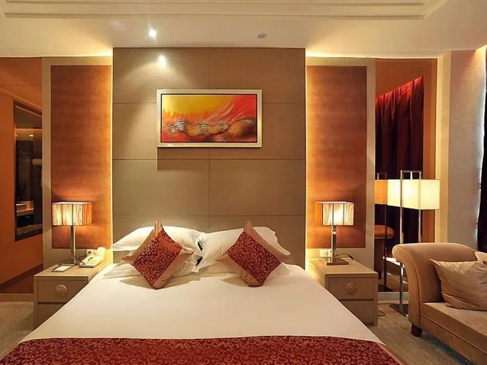Golden Phoenix Hotel