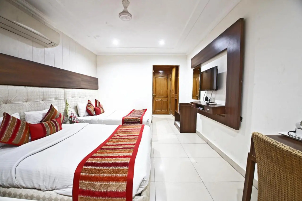 Hotel Diamond Plaza