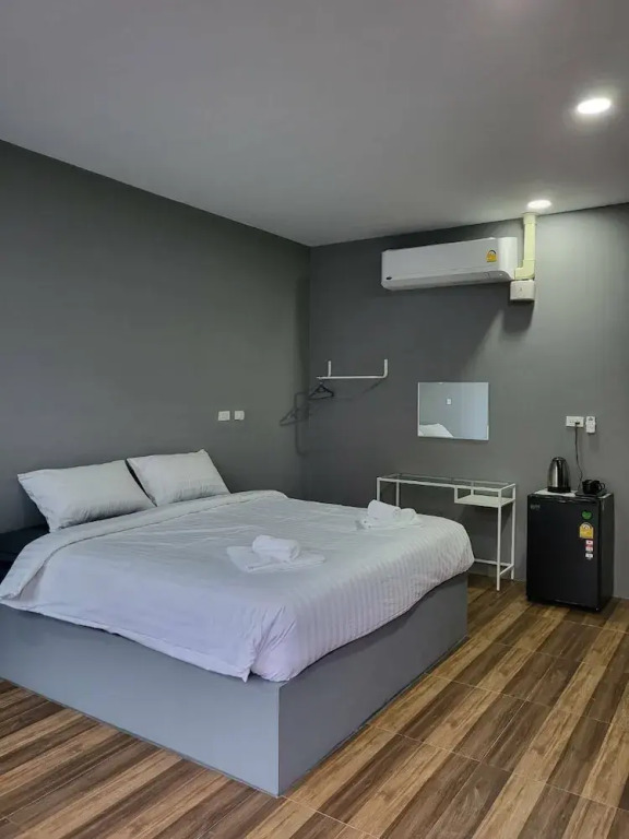 No 9 HOUSE Hua Hin