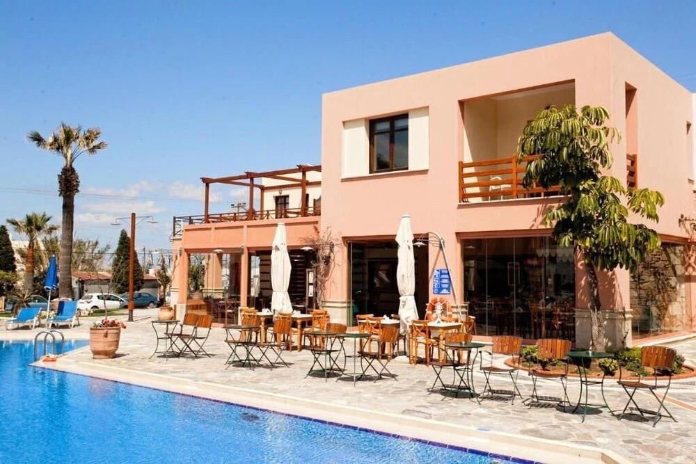 Omega Platanias
