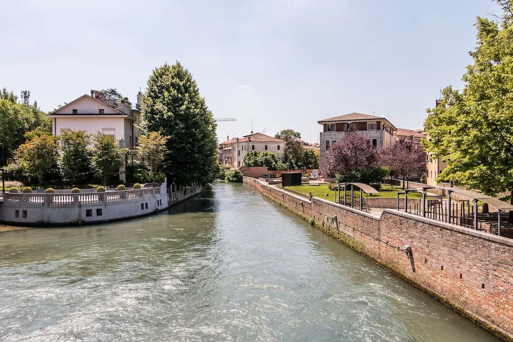 Pio X Square Cosy in Treviso Center