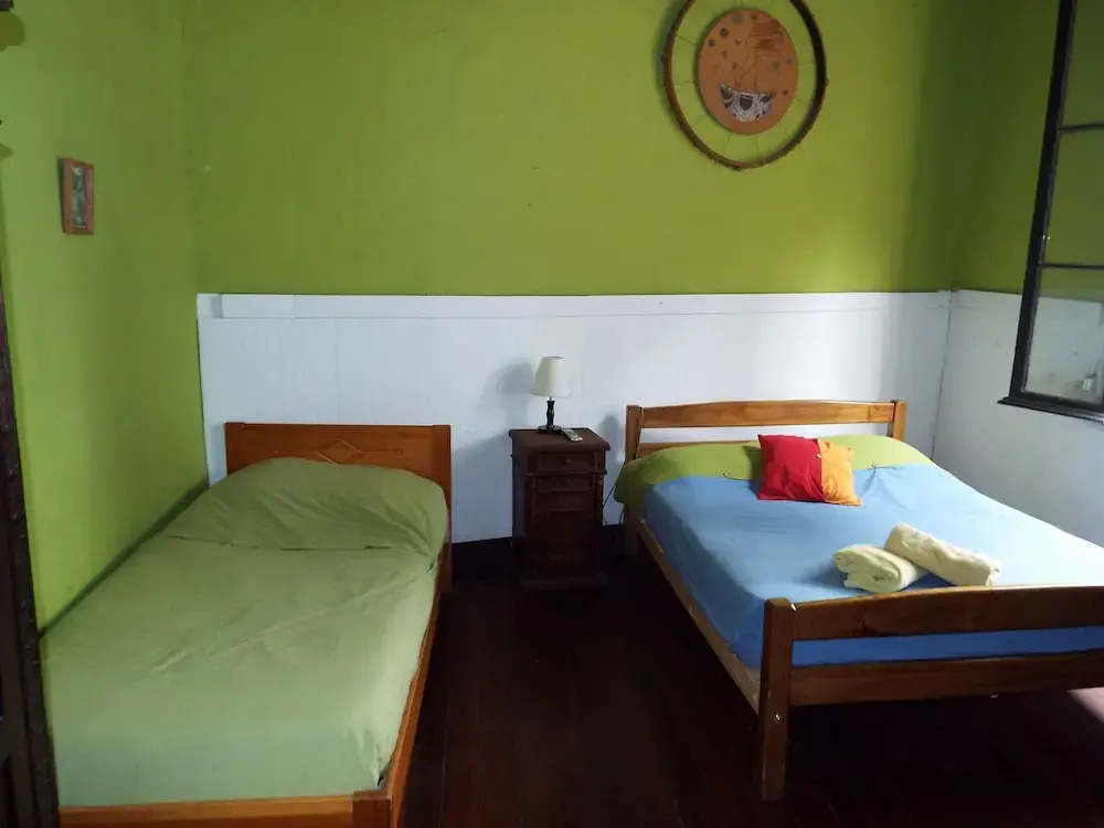 Hostal Casa Verde Limón