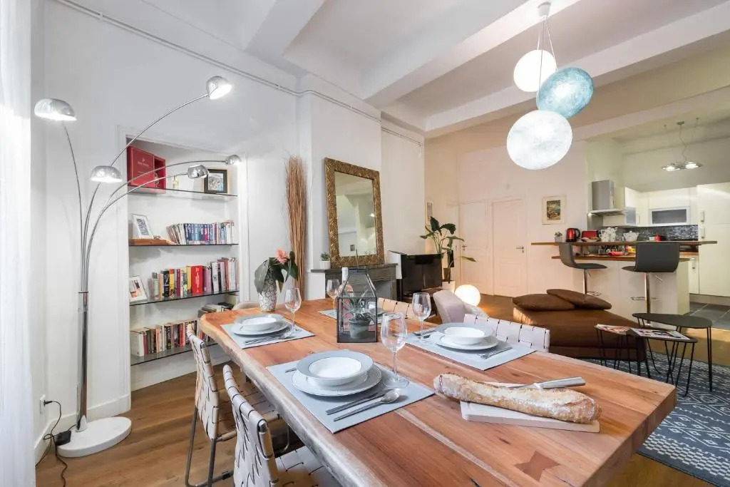 Pref 2 · F4 - Vaste Et Bourgeois ,3 Chambres, Ascenseur, Vx-Nice