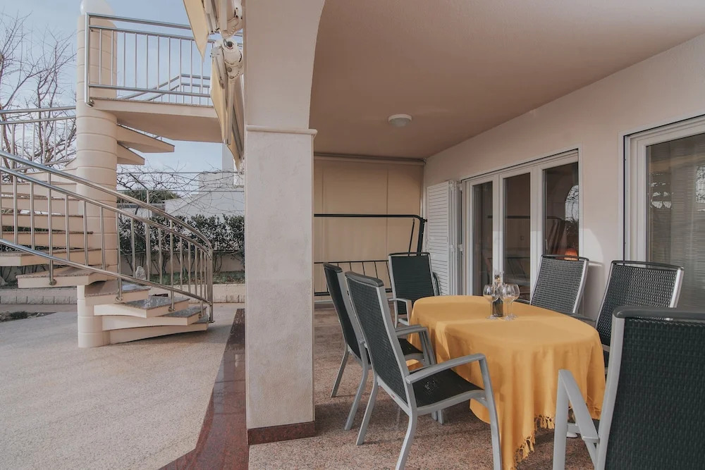 Pool Apartments Tolo