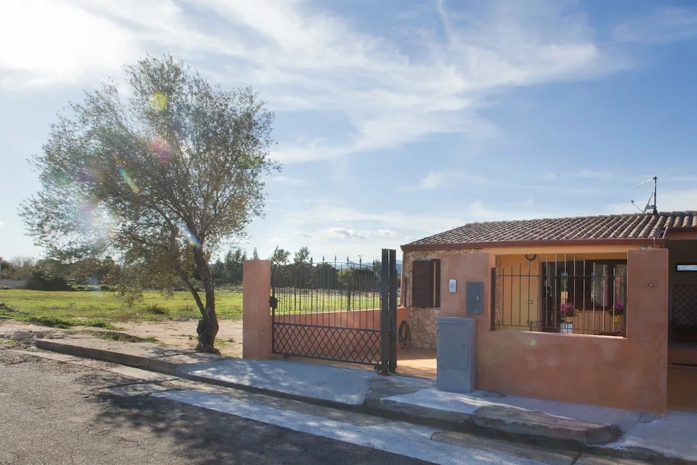 Villino Enzo 350 mt Baia di Porto Frailis