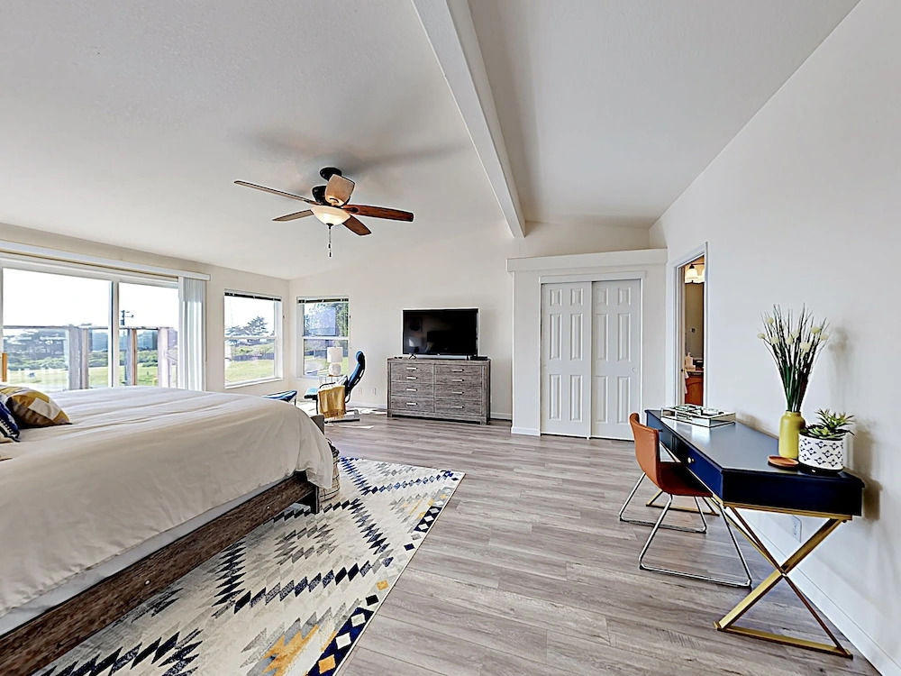 New Listing! Bodega Bay Oasis, Walk To Beach Home