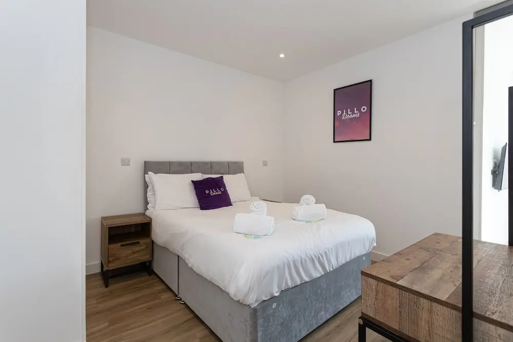 Modern, Stylish 1BR Apartment Nearby AO Arena