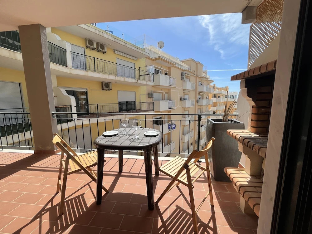Ocean Terrace Seaview Apartment
