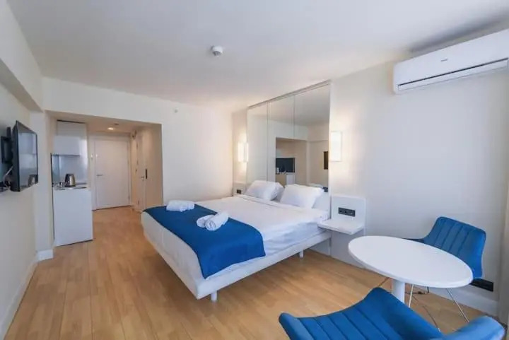 Sea view apart-hotel ORBI TWIN TOWERS 1413
