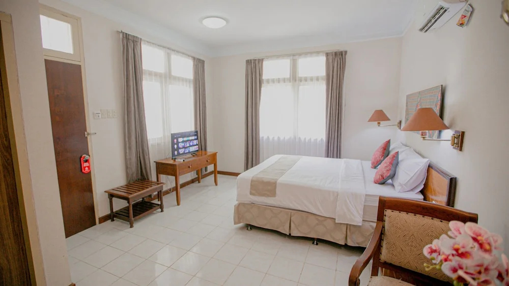 Royal Brongto Hotel