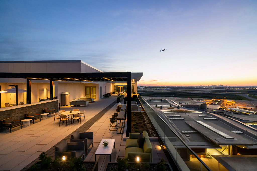 Hilton BNA Nashville Airport Terminal