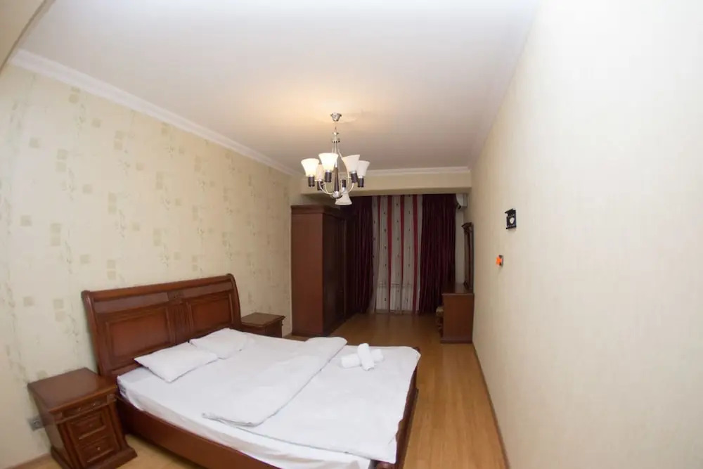 Bakuvi Tourist Apartment B095