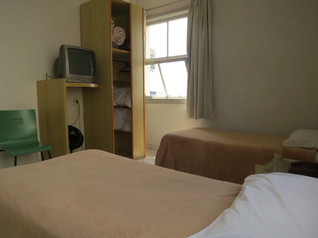 City Hotel
