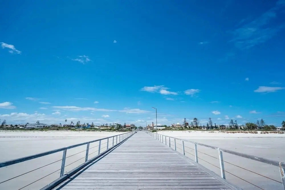 The Cove @ New Port-Pool - Spa - Sauna - Gym & More