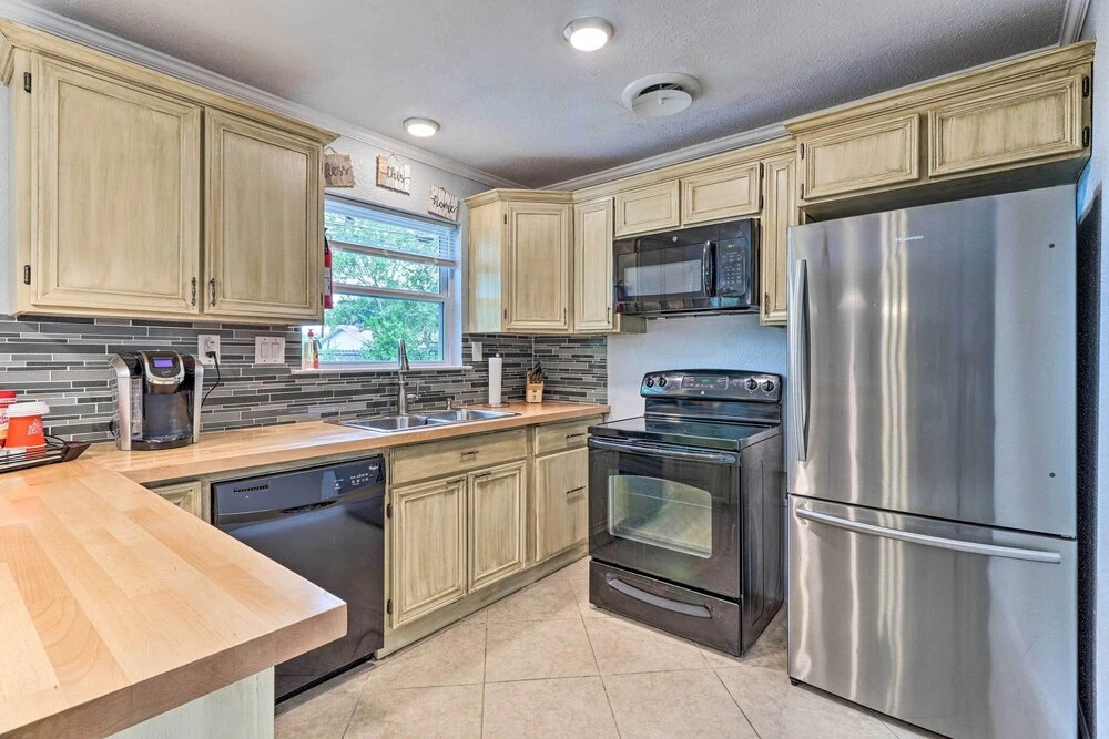 6 Mi to Fort Hood: Killeen Home w/ Yard & Patio