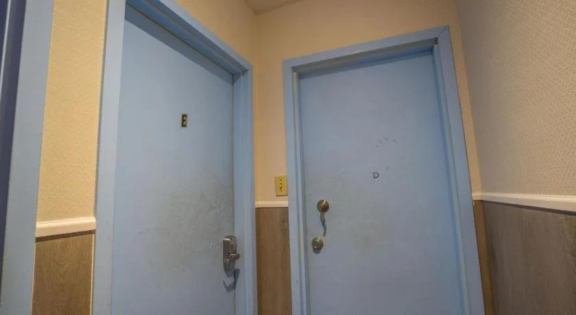 Pembroke Suites