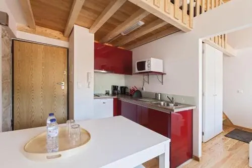 Almada Apartments 468