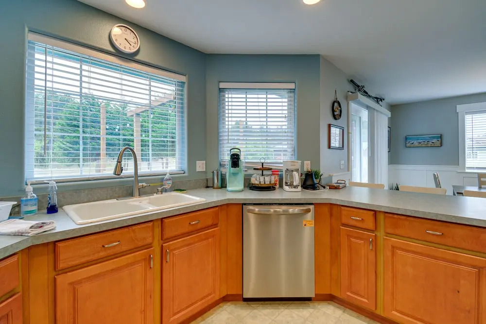 Pet-friendly Westport Vacation Rental w/ Hot Tub!