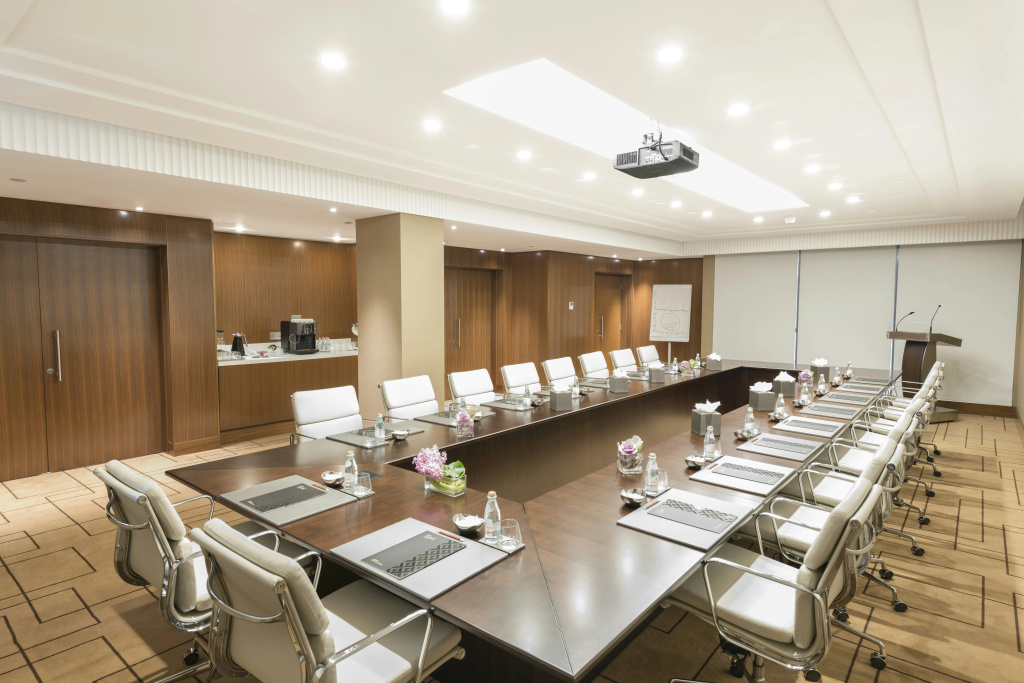 The Hotel Galleria Jeddah, Curio Collection by Hilton
