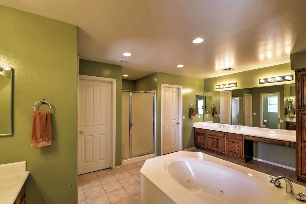 Spacious Litchfield Park Home w/ Yard, Heated Pool