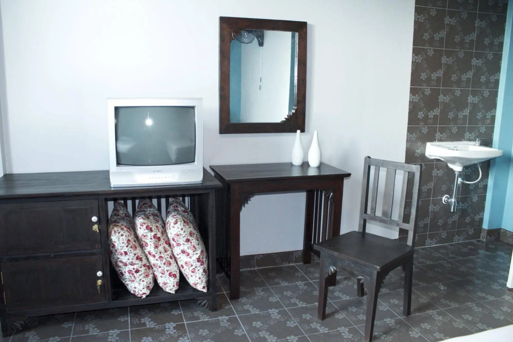 La-Mer Hostel